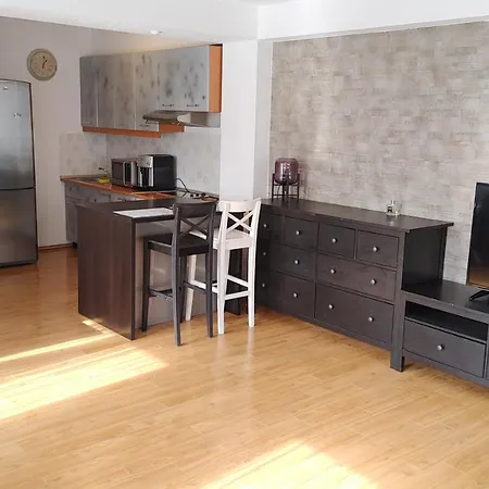 Lemonhouse 2 *